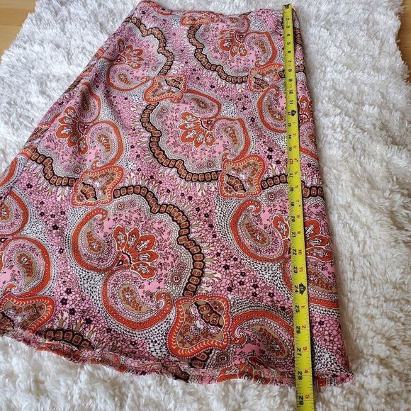 BCBG Women's Midi Skirt Size Medium Paisley Print Vintage Y2K - Picture 3 of 7